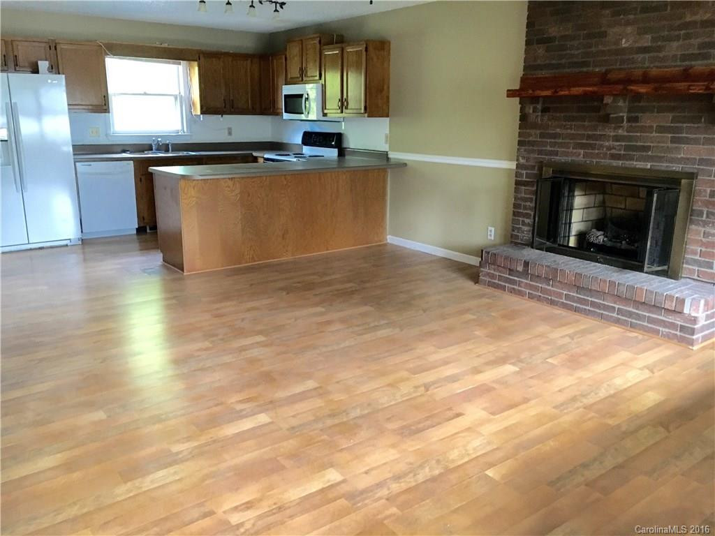 56 Moss Road - Photo 6