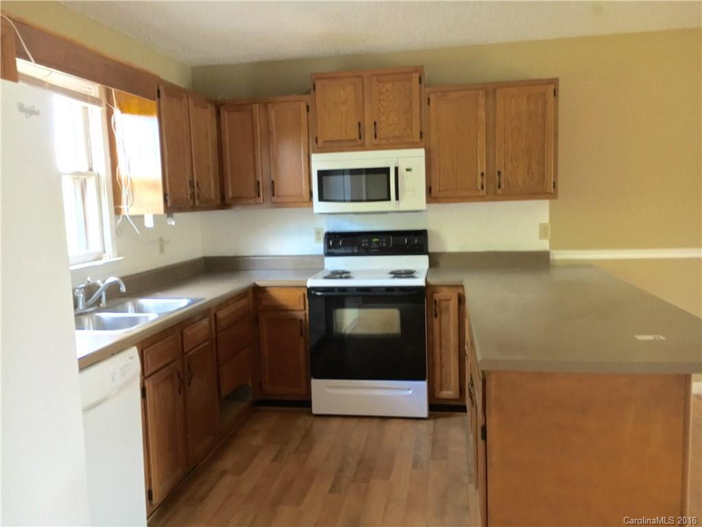 56 Moss Road - Photo 8