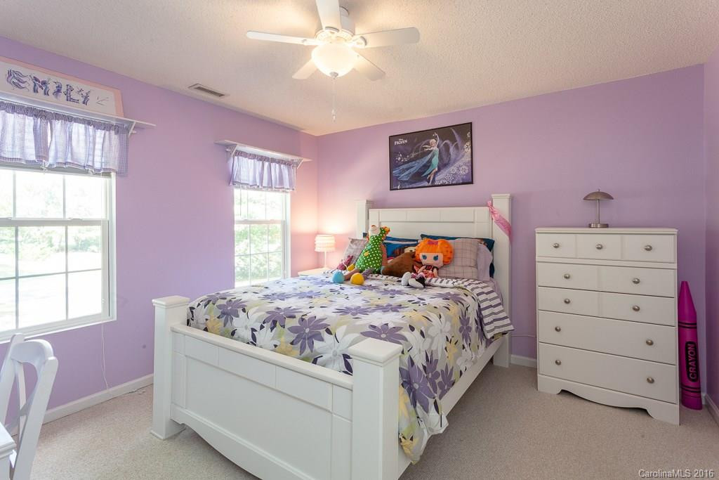 4 Golden Lane - Photo 13