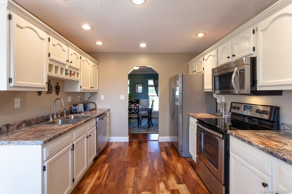 4 Golden Lane - Photo 9