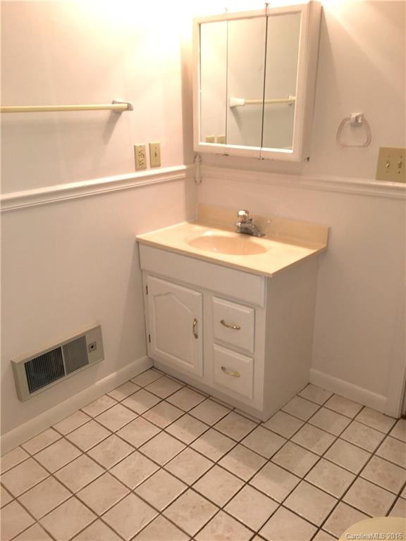 8 Poplar Lane #C-20 - Photo 12