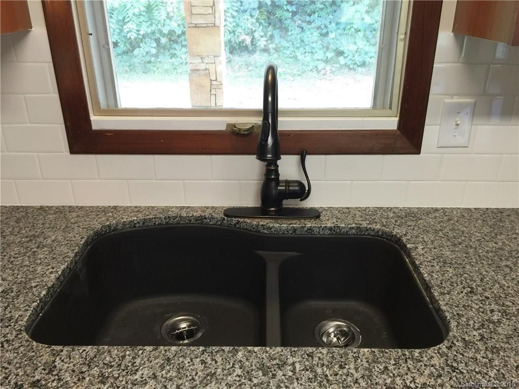 381 Pleasant Hill Drive - Photo 11