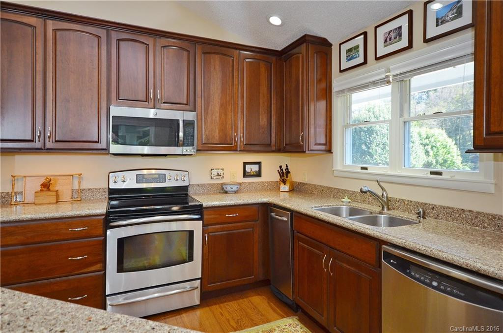 35 Meadowind Court ##105 - Photo 11