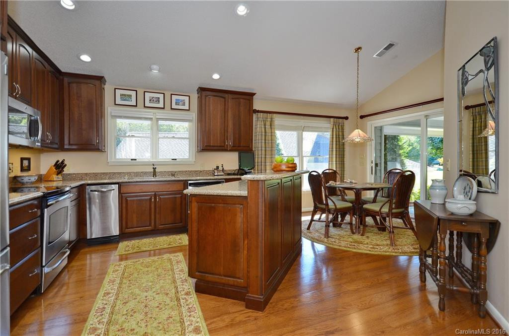 35 Meadowind Court ##105 - Photo 12