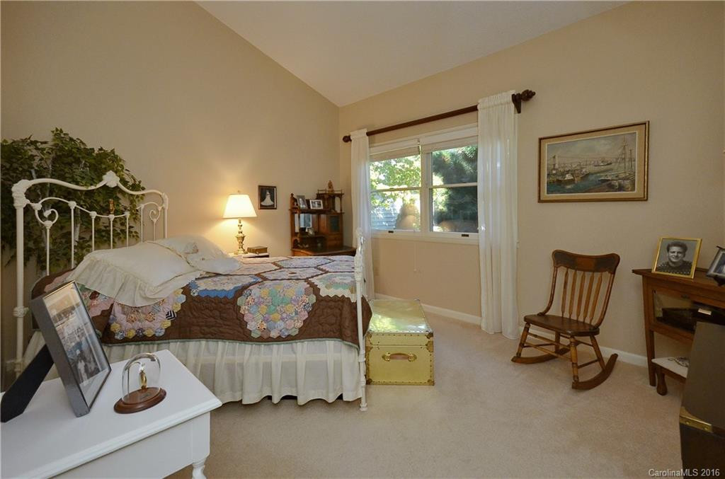 35 Meadowind Court ##105 - Photo 17