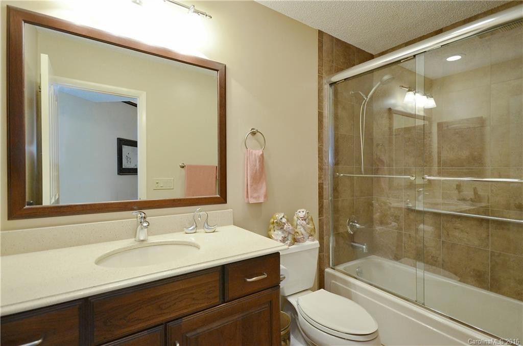 35 Meadowind Court ##105 - Photo 18