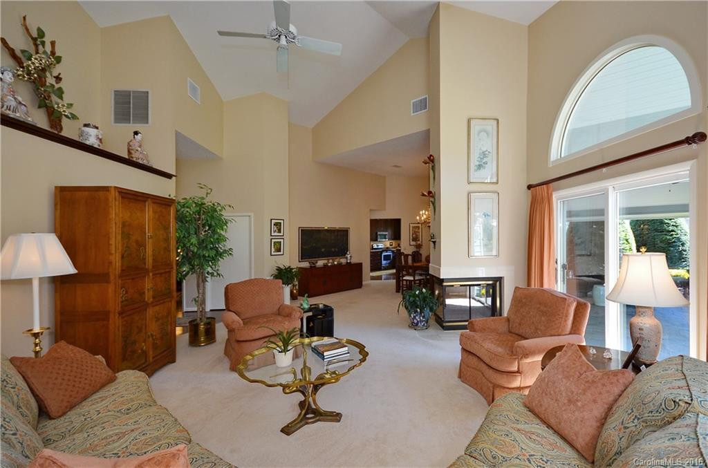 35 Meadowind Court ##105 - Photo 5