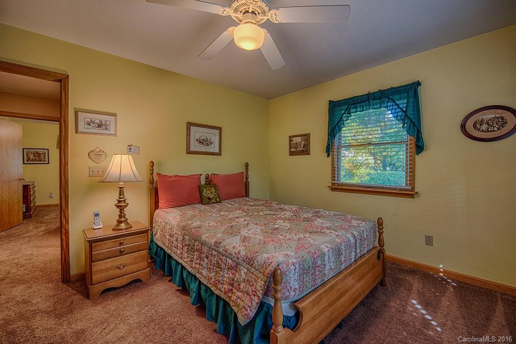 151 Maplewood Drive - Photo 12