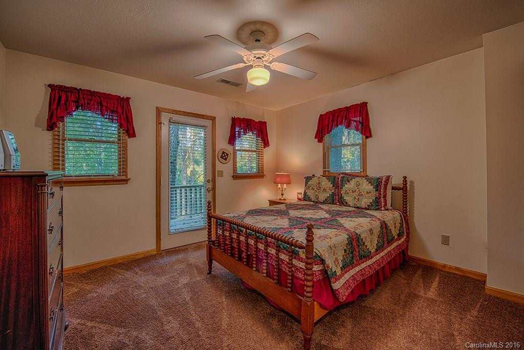 151 Maplewood Drive - Photo 18