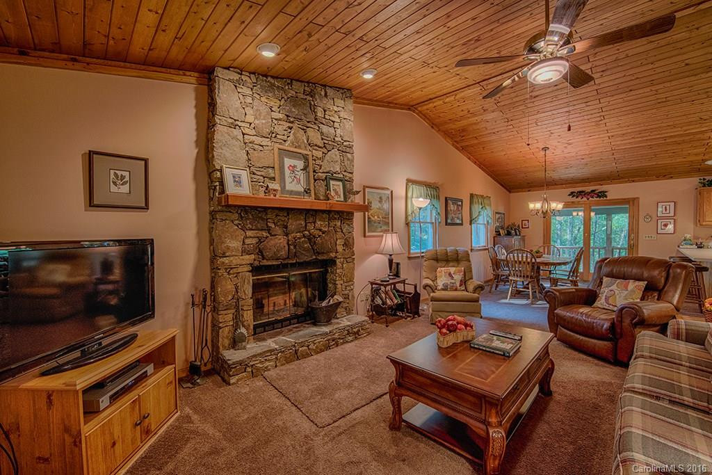 151 Maplewood Drive - Photo 3