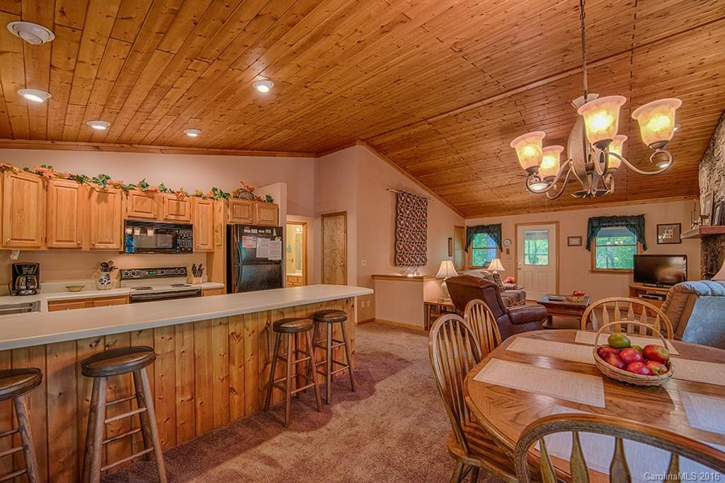 151 Maplewood Drive - Photo 7