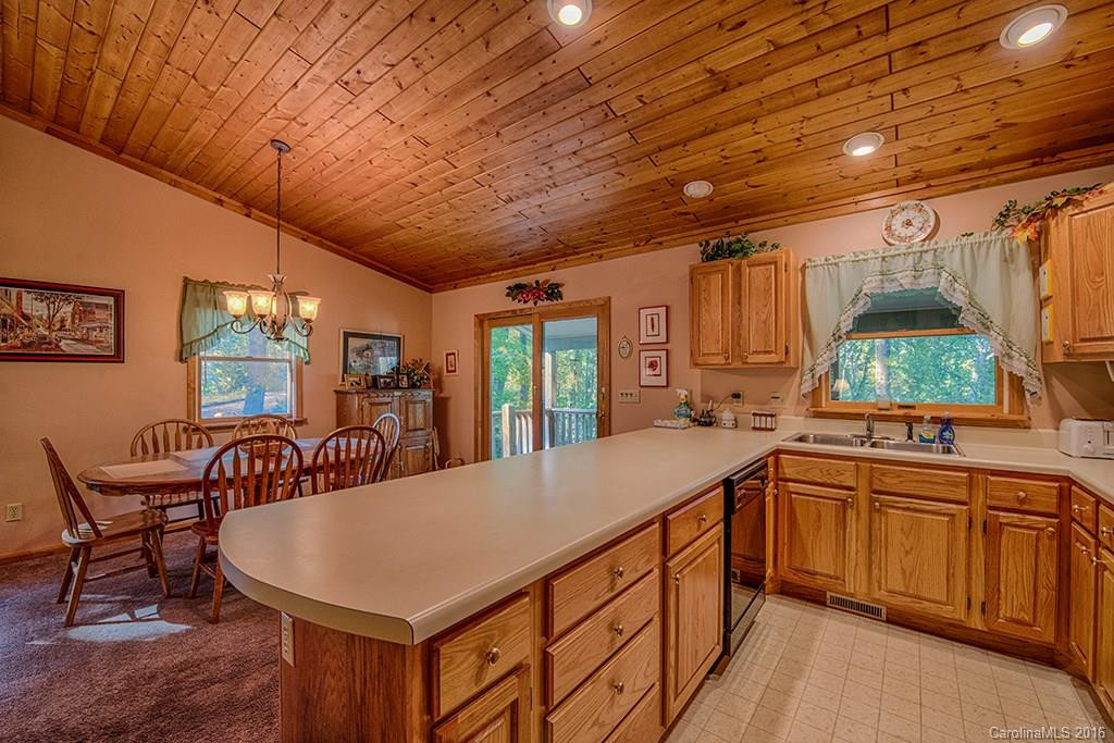 151 Maplewood Drive - Photo 8