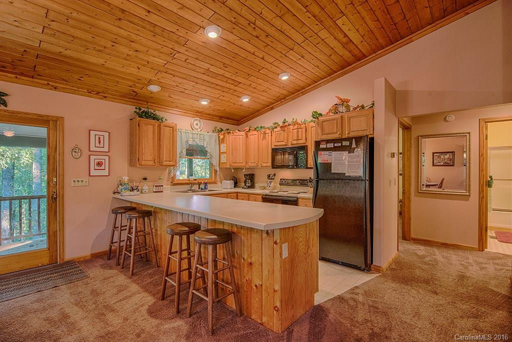 151 Maplewood Drive - Photo 9
