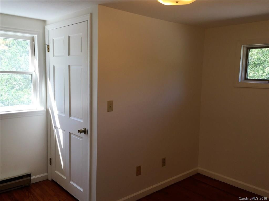 557 Bee Tree Road - Photo 17