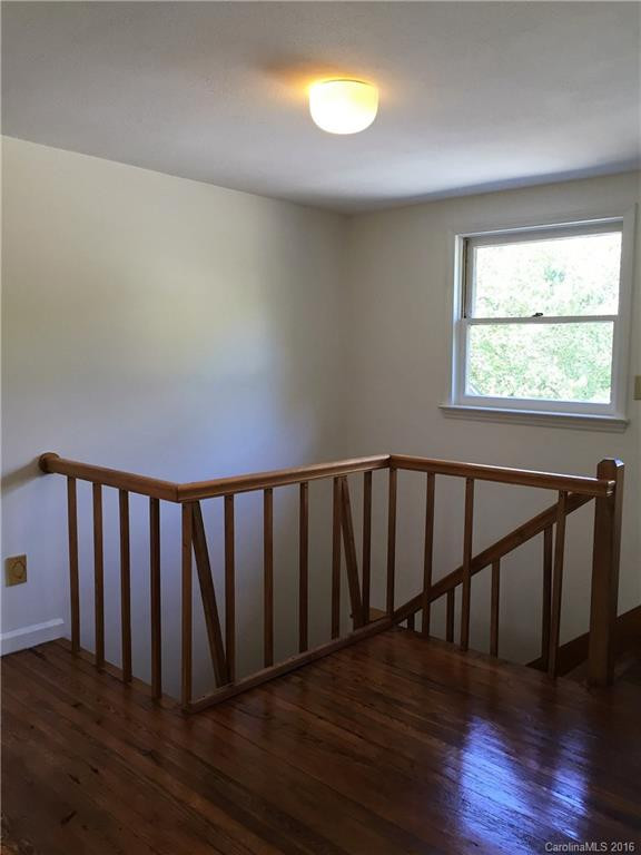 557 Bee Tree Road - Photo 18