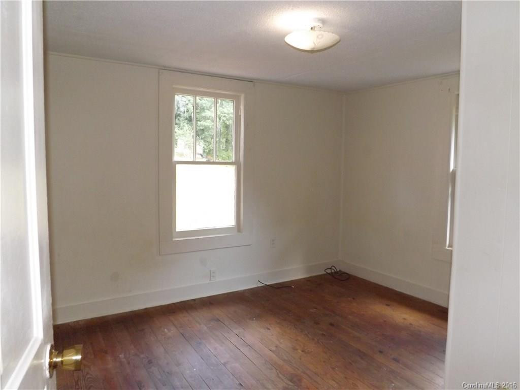 202 Ray Street - Photo 15
