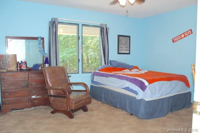 109 Walker Dairy Road - Photo 10