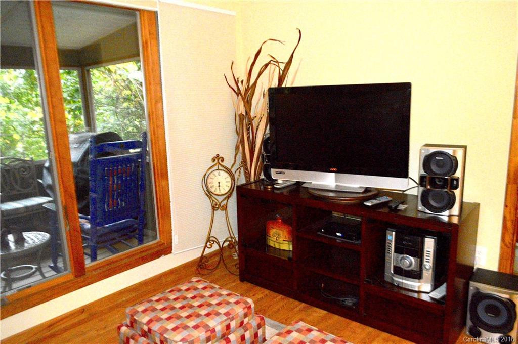 125 Rose Lane - Photo 12
