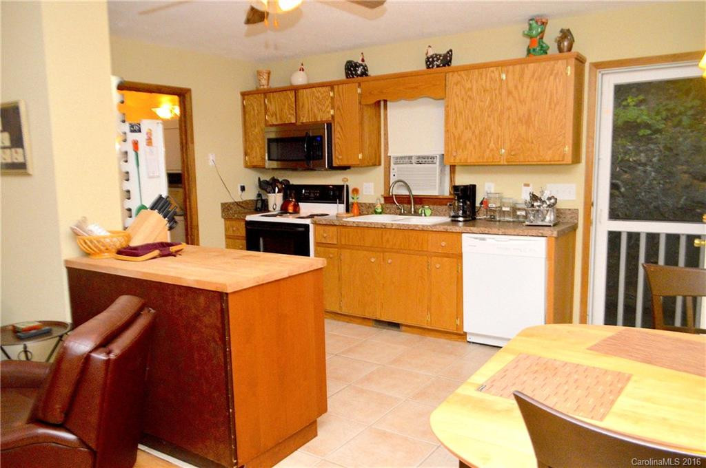 125 Rose Lane - Photo 4