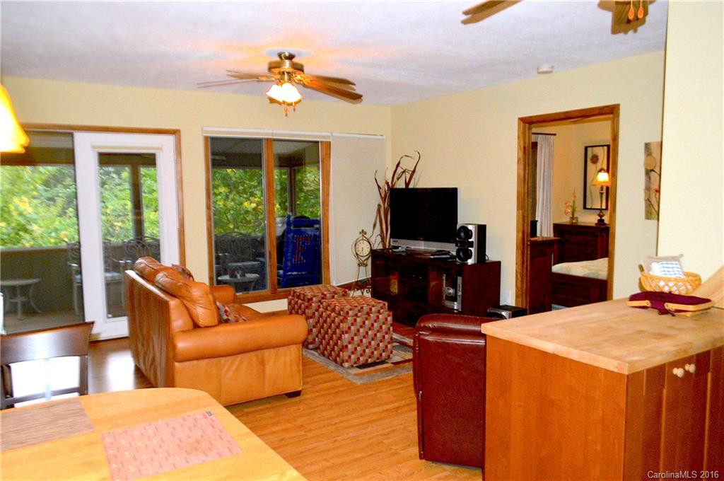 125 Rose Lane - Photo 7