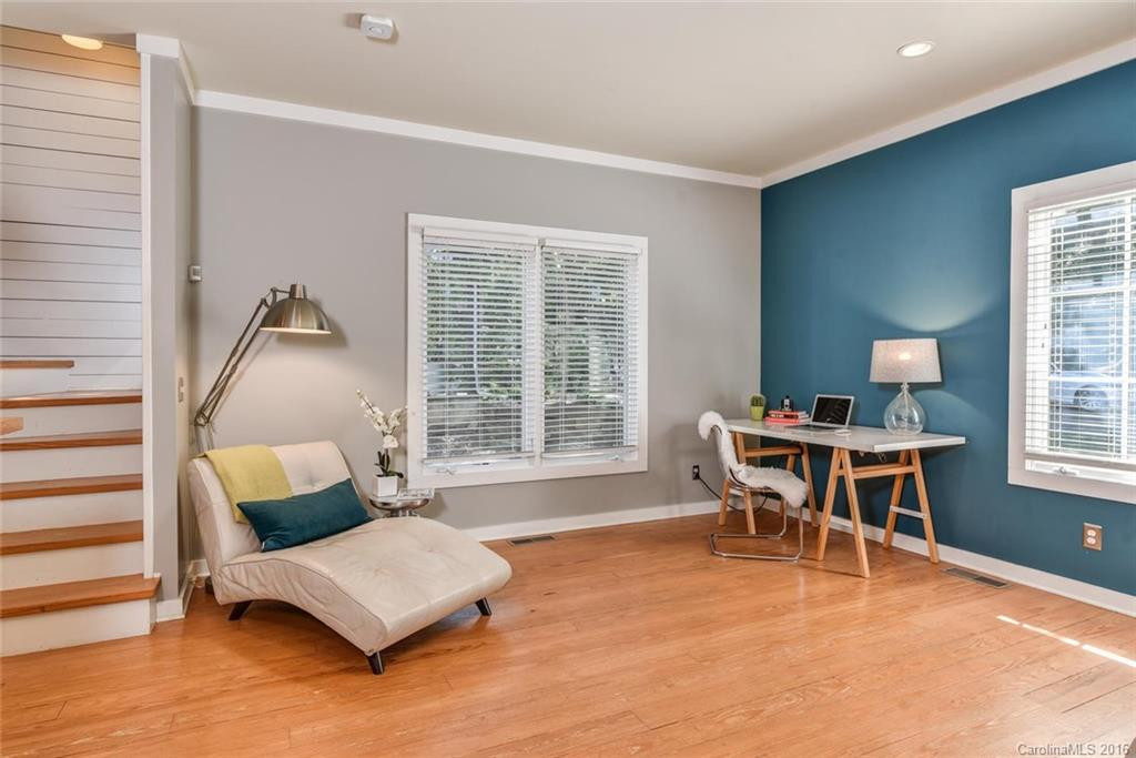220 Westover Drive - Photo 5