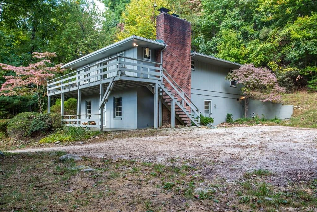 109 Whispering Creek Lane
