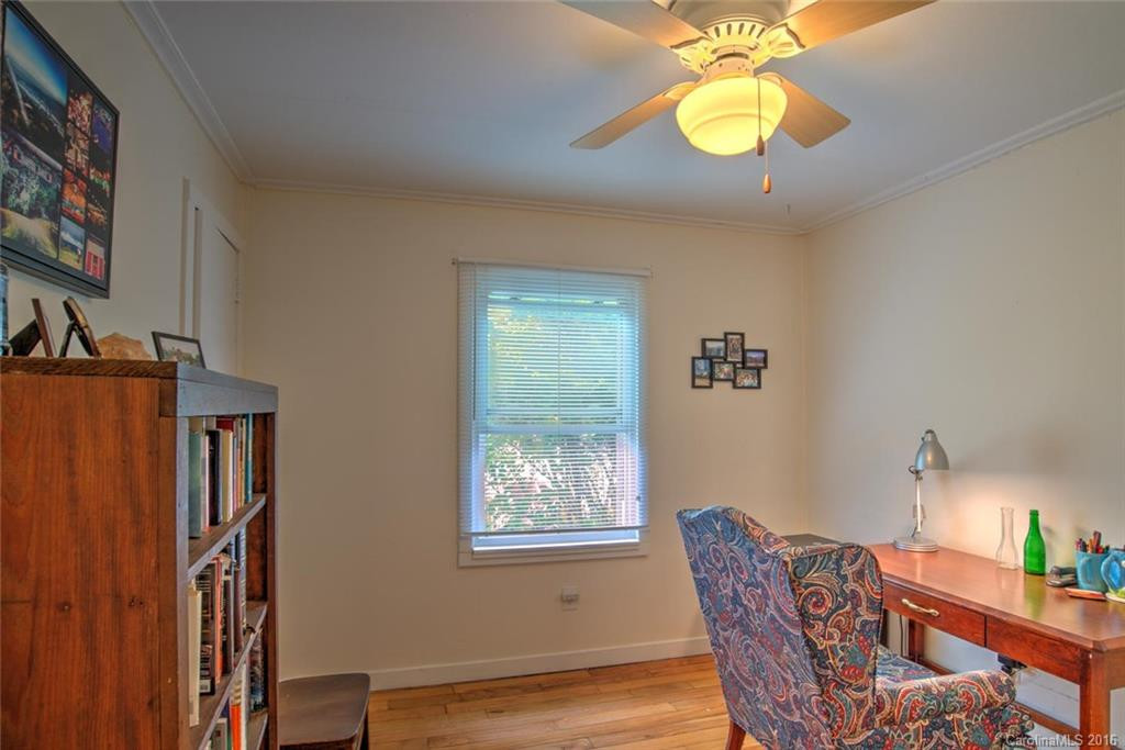 34 Vermont Avenue - Photo 17