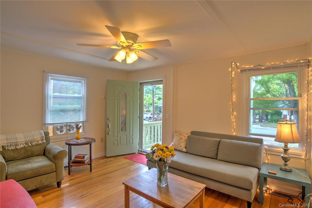 34 Vermont Avenue - Photo 3