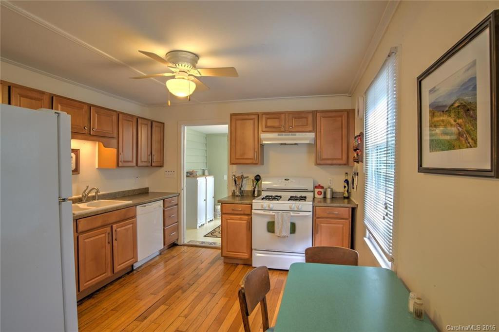 34 Vermont Avenue - Photo 4
