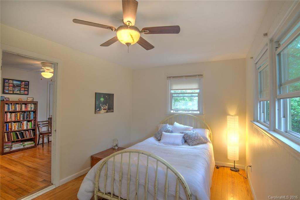34 Vermont Avenue - Photo 10