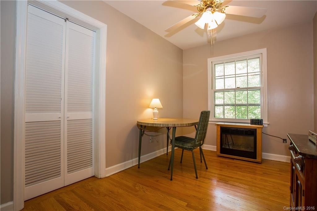 125 Old Bee Tree Road - Photo 11