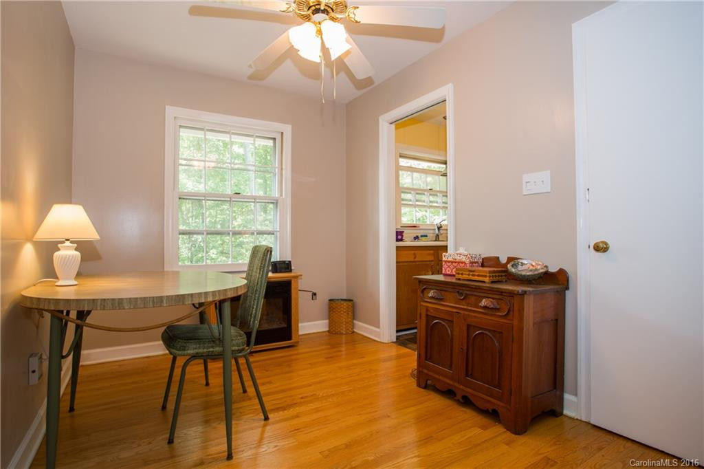 125 Old Bee Tree Road - Photo 12