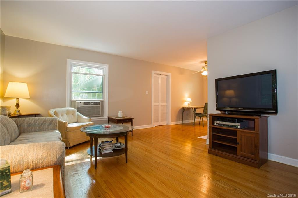 125 Old Bee Tree Road - Photo 3