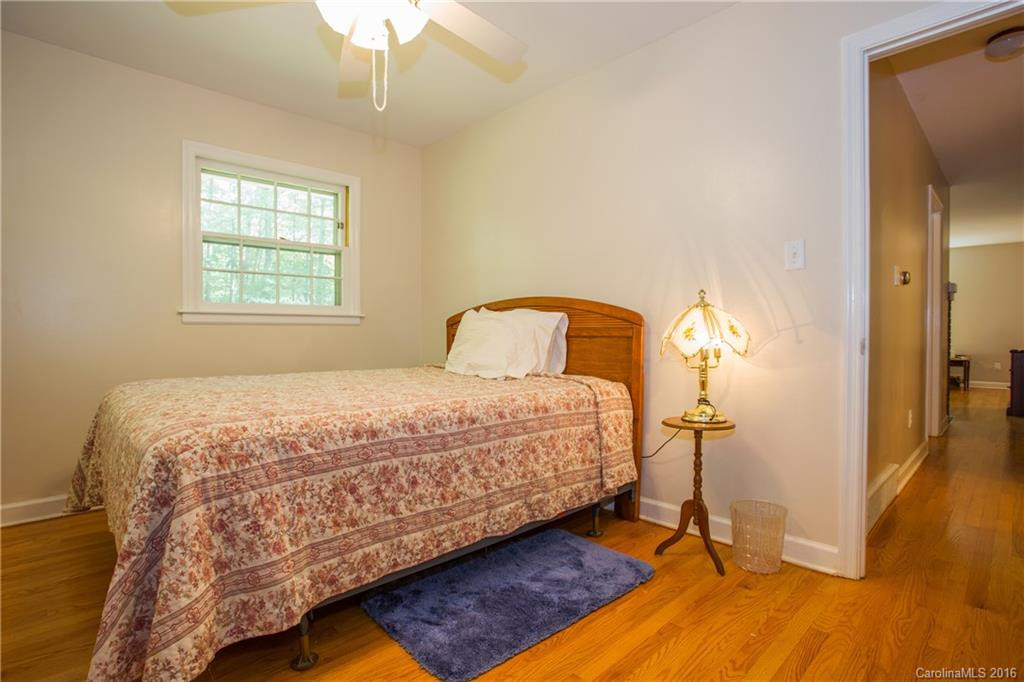 125 Old Bee Tree Road - Photo 10
