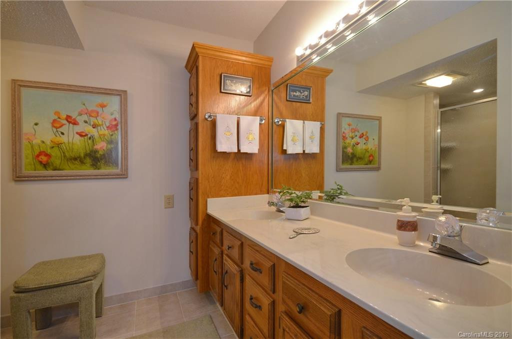 87 Willow Road #D-8 - Photo 16
