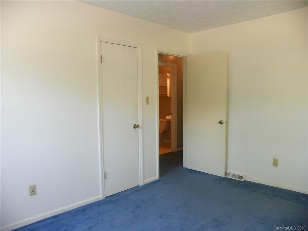 9 Lancelot Lane - Photo 15