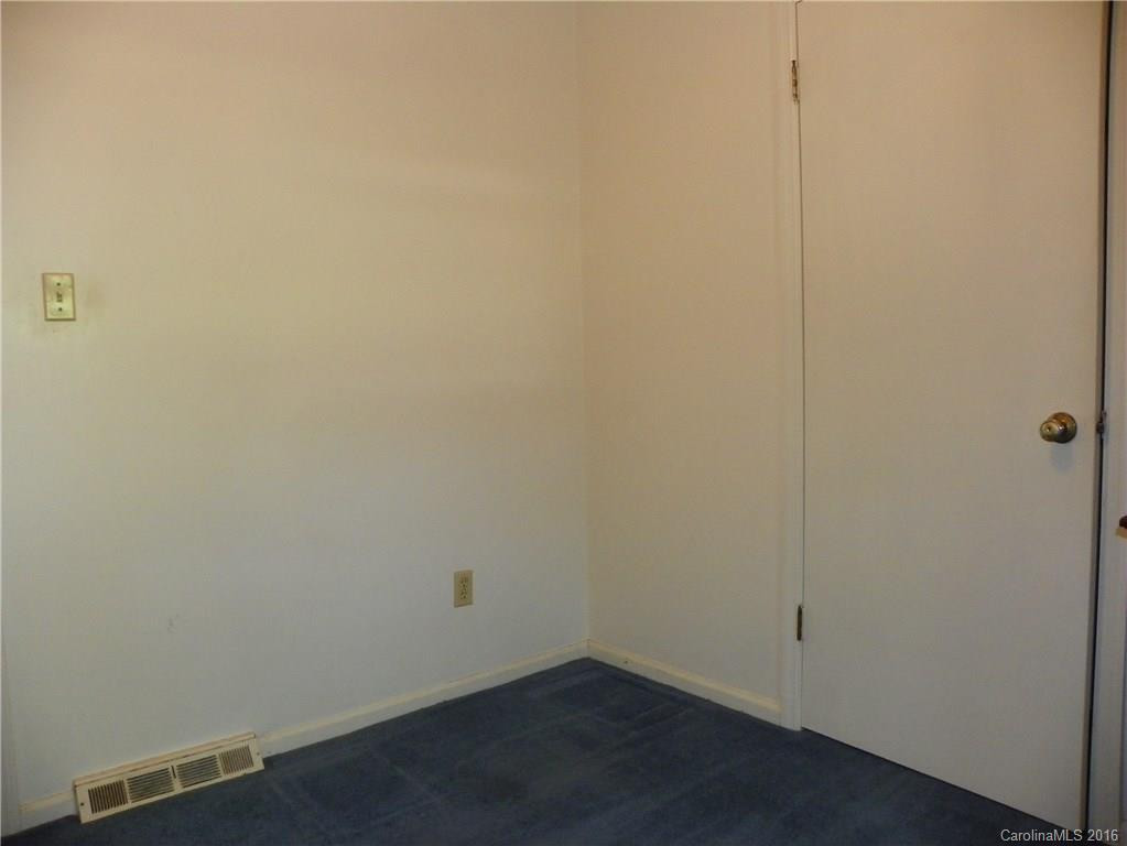 9 Lancelot Lane - Photo 17