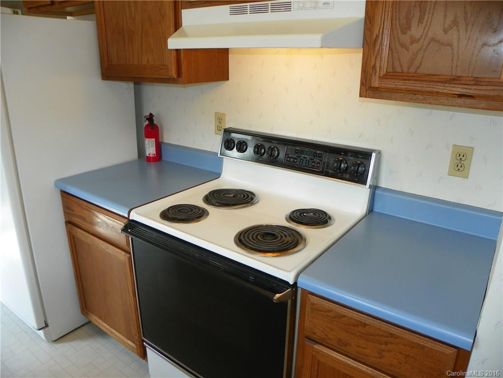 9 Lancelot Lane - Photo 8