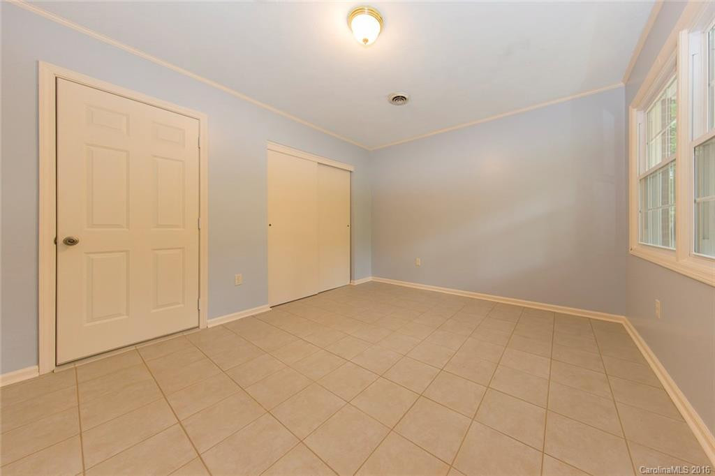 29 Lancelot Lane - Photo 5