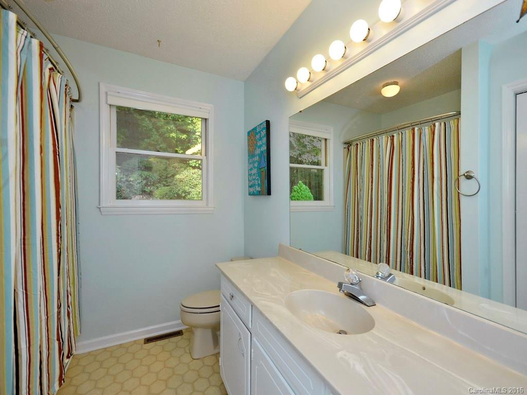 821 Greenwood Drive - Photo 12