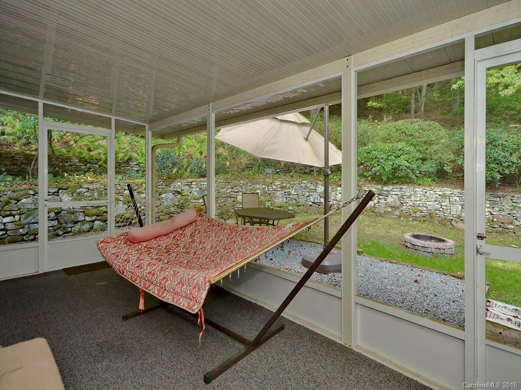 821 Greenwood Drive - Photo 14