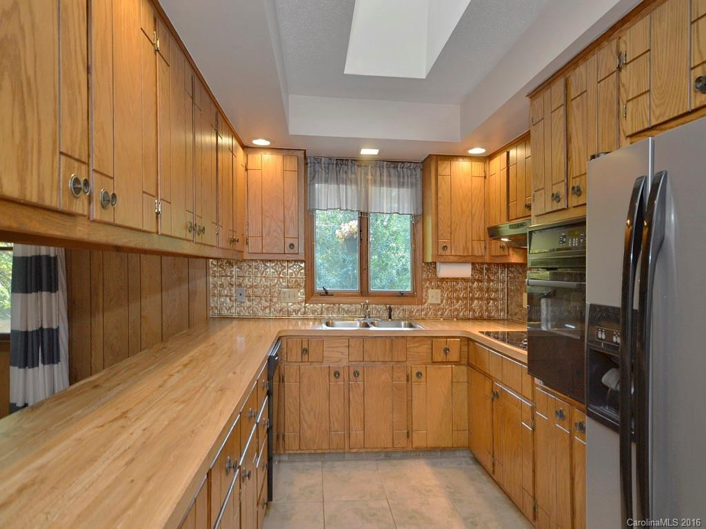821 Greenwood Drive - Photo 5