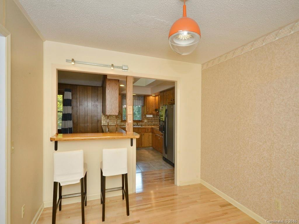 821 Greenwood Drive - Photo 6