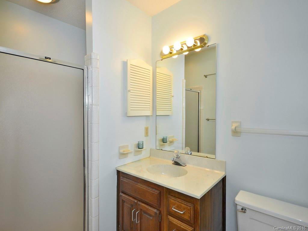 821 Greenwood Drive - Photo 10