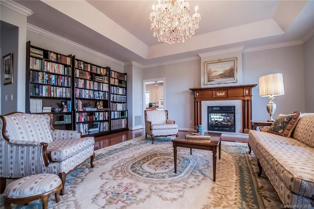 41 Tudor Lane - Photo 8