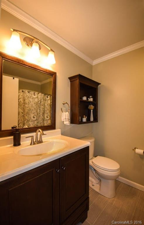 173 Surry Lane - Photo 2