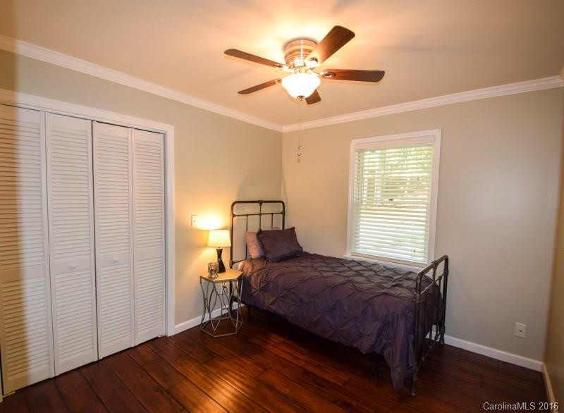 173 Surry Lane - Photo 5