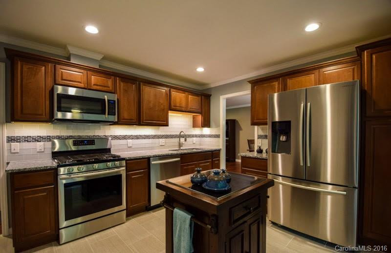 173 Surry Lane - Photo 8