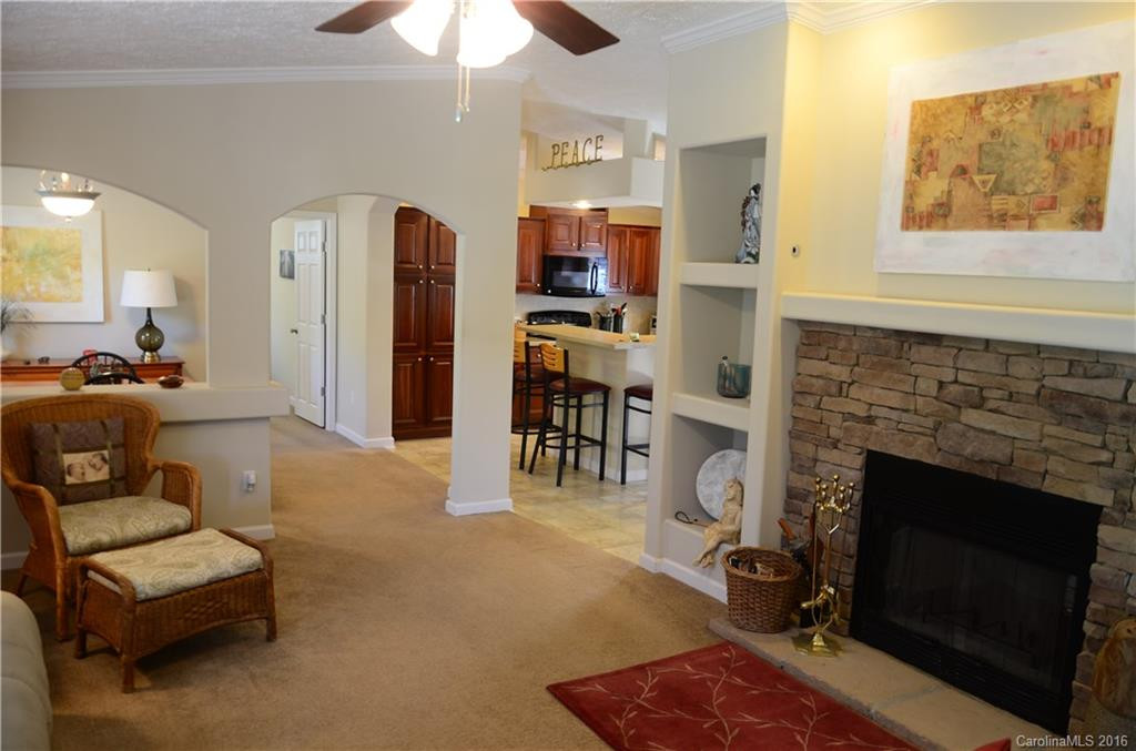 611 Meadowview Drive #10 - Photo 2