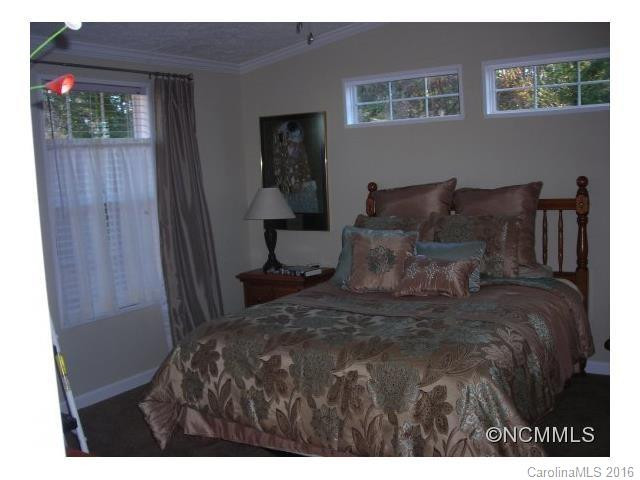 611 Meadowview Drive #10 - Photo 16